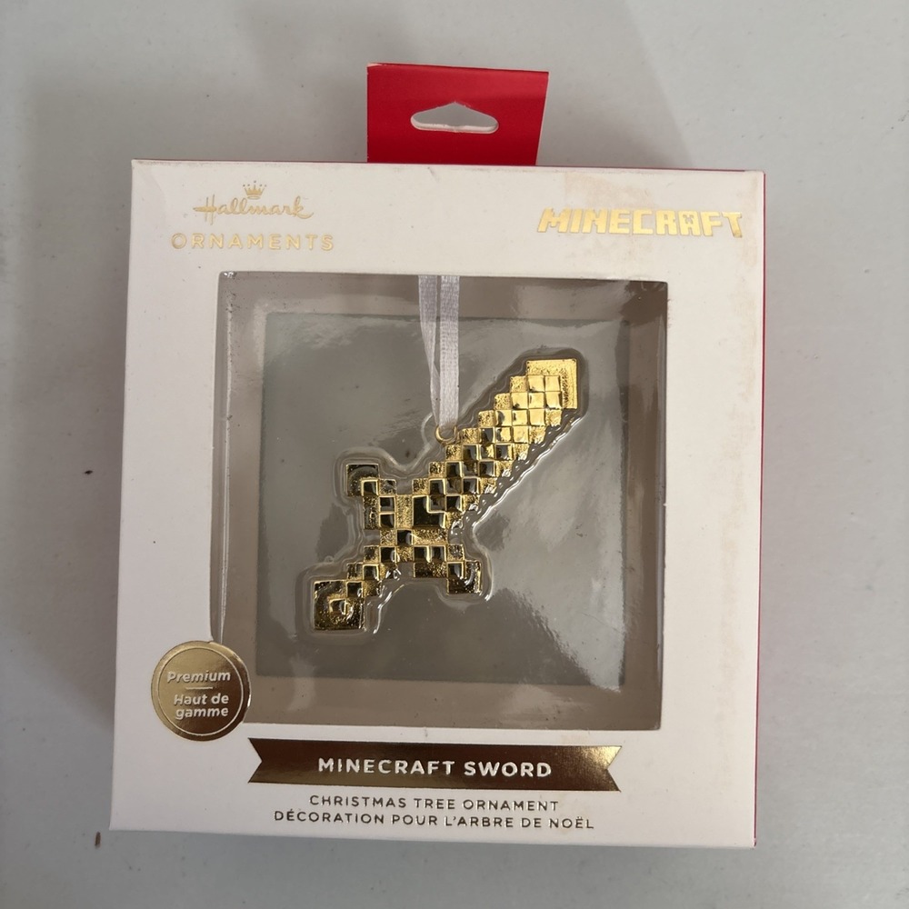 HALLMARK 2021 PREMIUM MINECRAFT GOLD SWORD CHRISTMAS TREE ORNAMENT ~ MOJANG NIB!